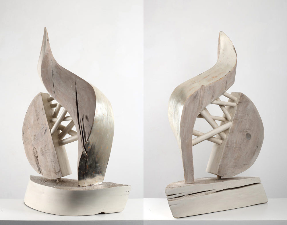 Dolores Flores | Skulpturen | Reliefe